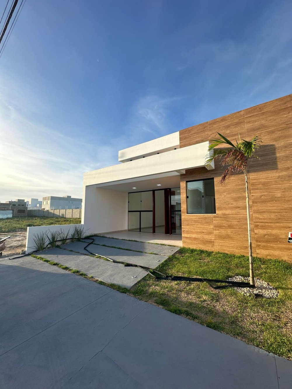 Casa em Condomínio - Venda - Zona de Expansão (olhos D'agua) - Barra dos Coqueiros - SE