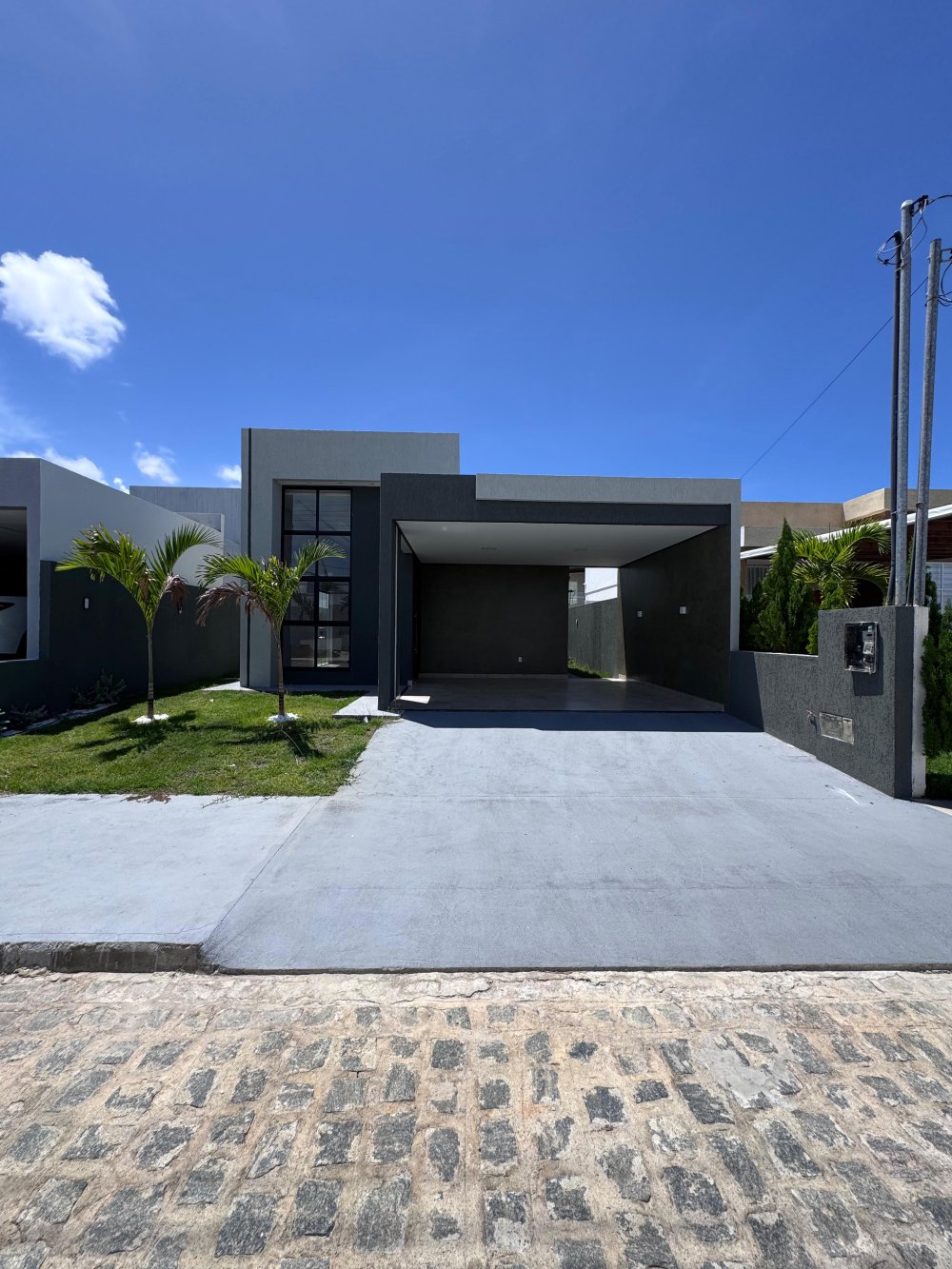 Casa em Condomínio - Venda - Zona de Expansão (olhos D'agua) - Barra dos Coqueiros - SE